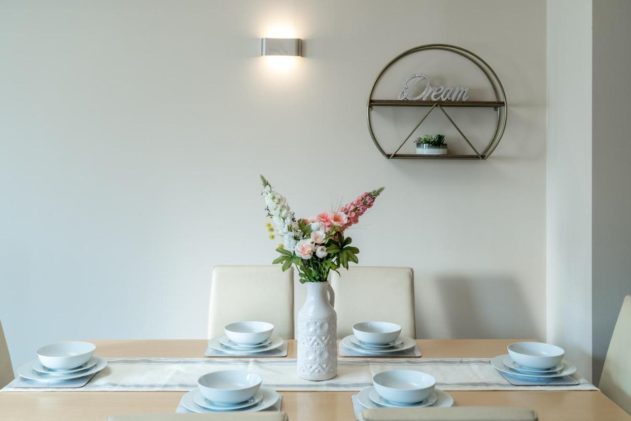 Spacious 2 Bedroom Apartment - Sleeps 6 Brighton Exterior photo