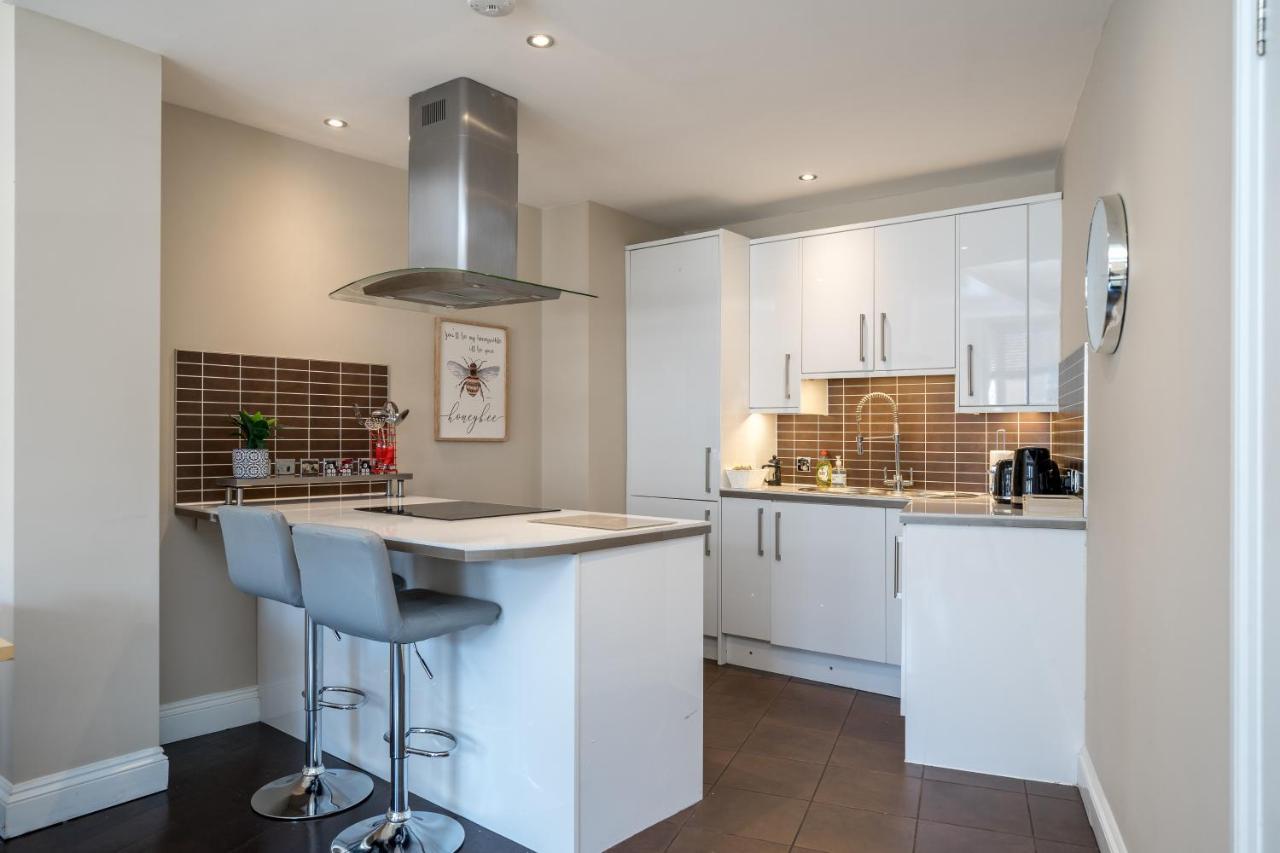 Spacious 2 Bedroom Apartment - Sleeps 6 Brighton Exterior photo