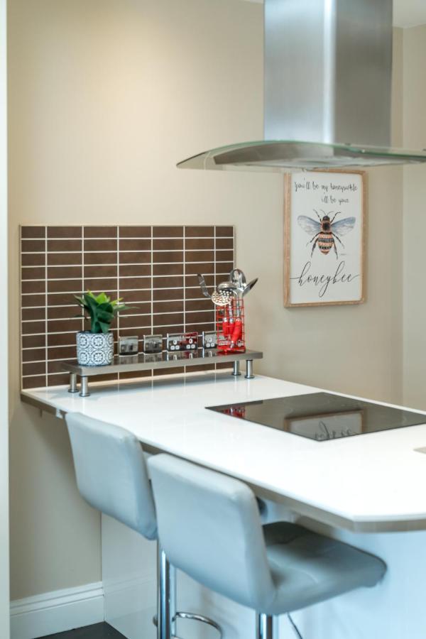 Spacious 2 Bedroom Apartment - Sleeps 6 Brighton Exterior photo