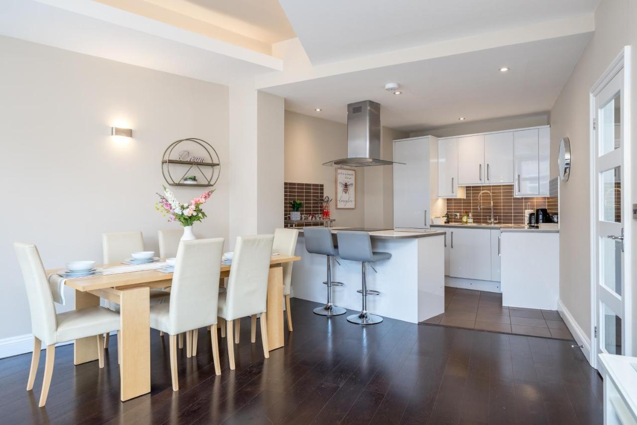 Spacious 2 Bedroom Apartment - Sleeps 6 Brighton Exterior photo